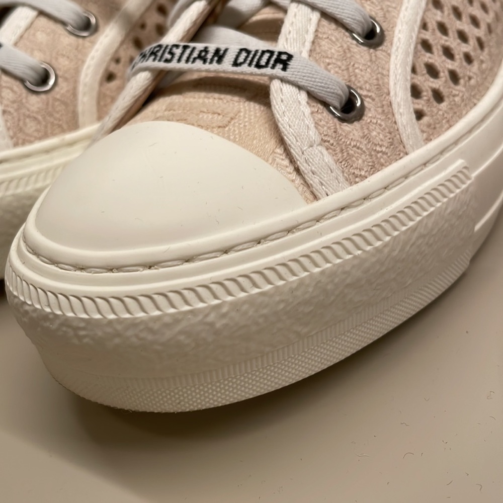 Christian Dior Walk’N’Dior low top embroidered sneakers (size 37.5/7.5) - Picture 9 of 10